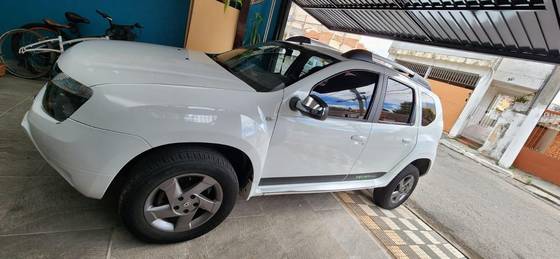 RENAULT DUSTER 2.0 TECH ROAD 4X2 16V FLEX 4P AUTOMÁTICO RENAULT DUSTER 2.0 TECH ROAD 4X2 16V FLEX 4P AUTOMÁTICO